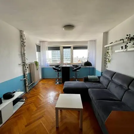 Apartment Blue Nest 2 Minuty Do Metro Centrum
