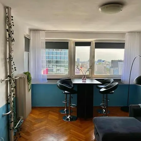 Apartment Blue Nest 2 Minuty Do Metro Centrum *