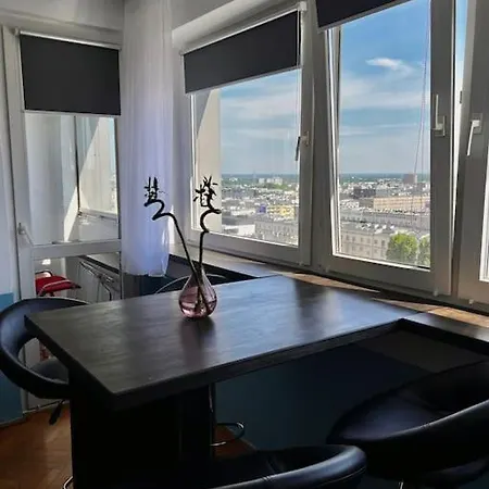 Blue Nest 2 Minuty Do Metro Centrum Apartment *